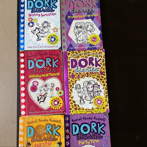 Set of 6 Dork Diaries by Rachel Renee Russell - Picture 2 of 4